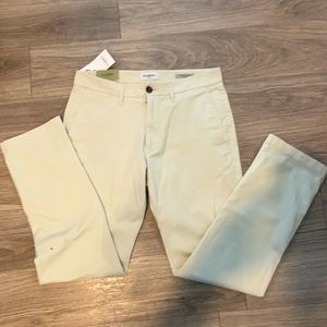 Chino pants for special occasions